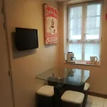 Un Chez Soi Bord De *