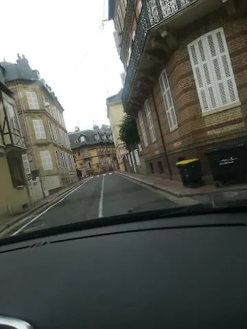 Un Chez Soi Bord De Apartman