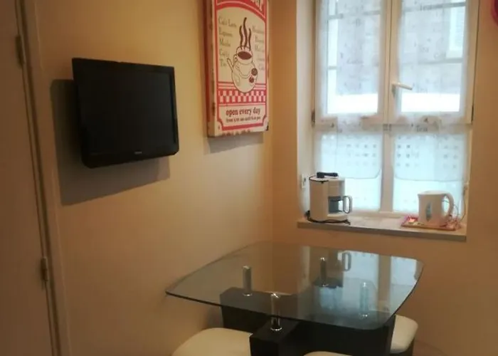 Un Chez Soi Bord De *