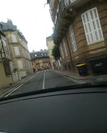 Un Chez Soi Bord De Апартаменты