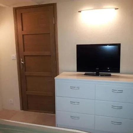 Un Chez Soi Bord De *