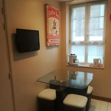 Un Chez Soi Bord De *