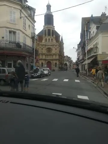 Un Chez Soi Bord De Trouville-sur-Mer